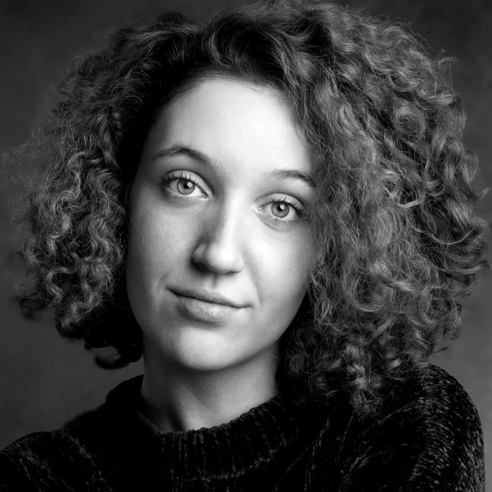 Nina Crossly